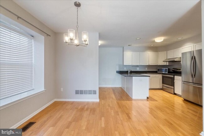 Foto del edificio - 8708 Spruce Mill Dr