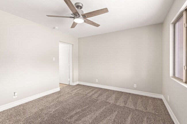 Foto del edificio - 1238 E Virginia Ave