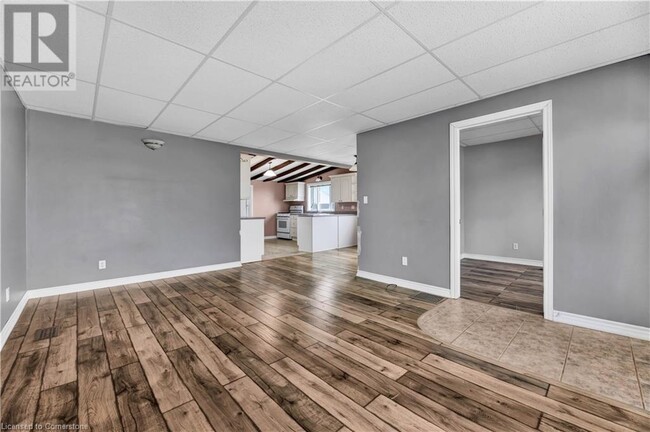 Building Photo - 2241 Line 34
