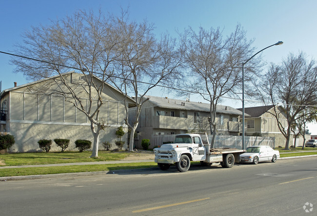 Building Photo - Almond Wood Apartments