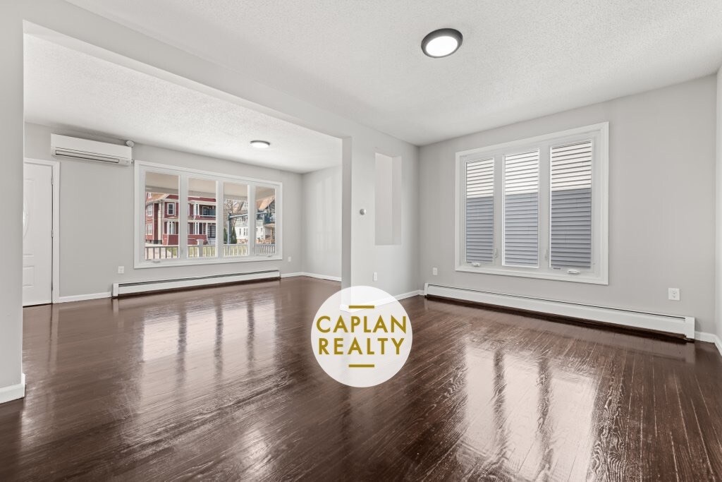 Foto principal - 631 Whalley Ave