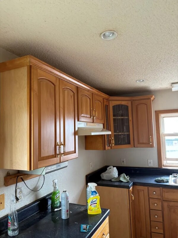 Foto del edificio - 1027 1st Ave NW