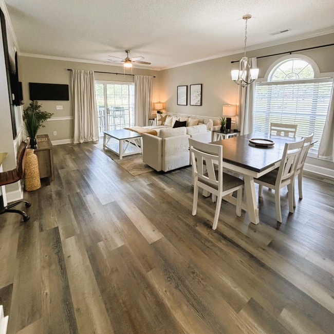 Foto del edificio - 4713 Wild Iris Dr