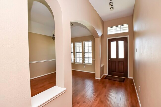 Foto del edificio - 21619 Oakcreek Ct