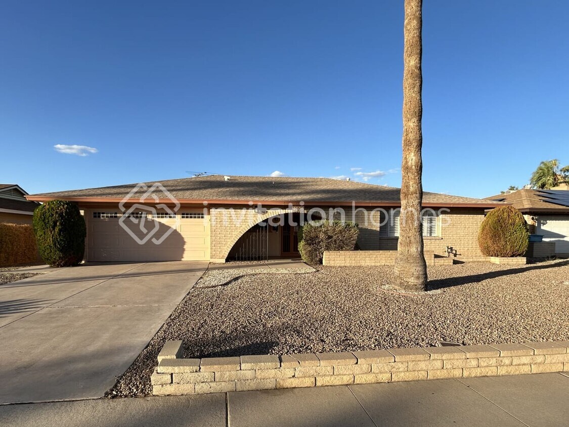 Primary Photo - 4206 W Carol Ave