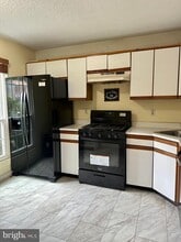 Building Photo - 158 Rumson Dr