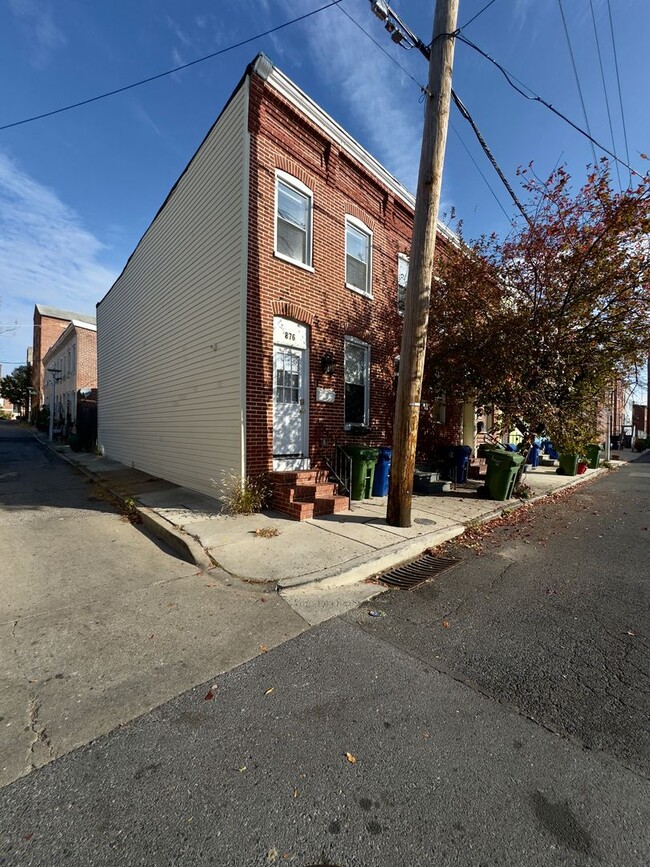 Building Photo - Charming 1Bed/1Bath Townhome with a BONUS ...