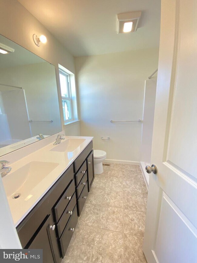 Building Photo - 8164 Haley Ct