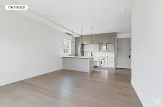 Building Photo - 394 Harman St