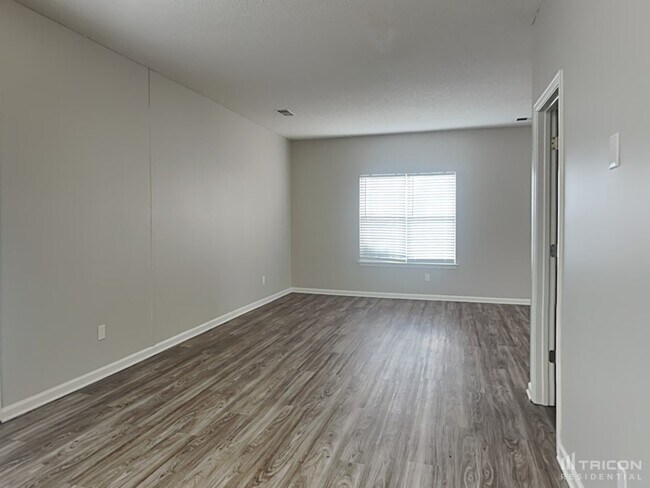 Foto del edificio - 124 Redstone Ln