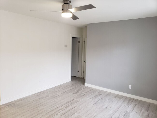 Foto del edificio - Newly Remodeled 1 Bedroom / Call or text O...