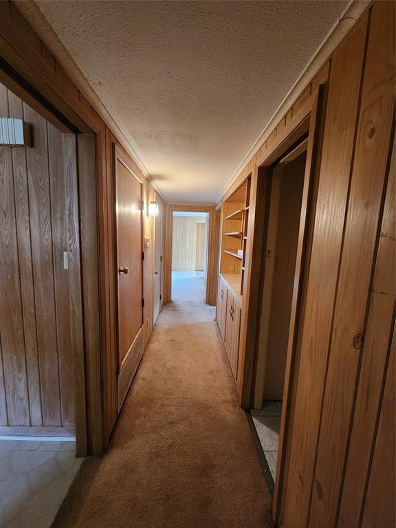 Building Photo - 1605 Shady Oaks Dr