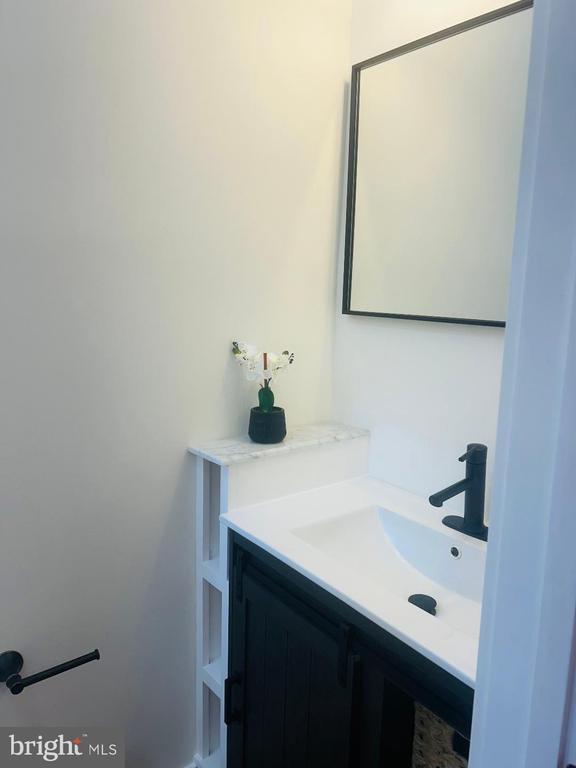 Building Photo - 1834 McKean St