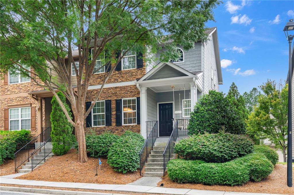 Primary Photo - 5227 Whiteoak Ave