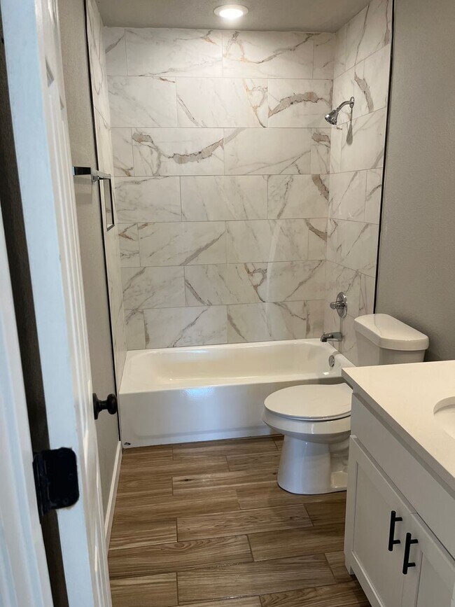 Foto del edificio - 811 N 35th St