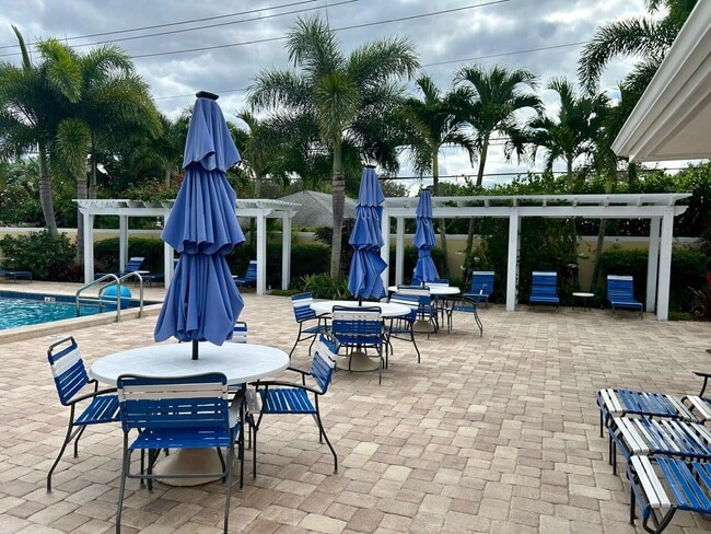 Foto del edificio - 1 SE Turtle Creek Dr