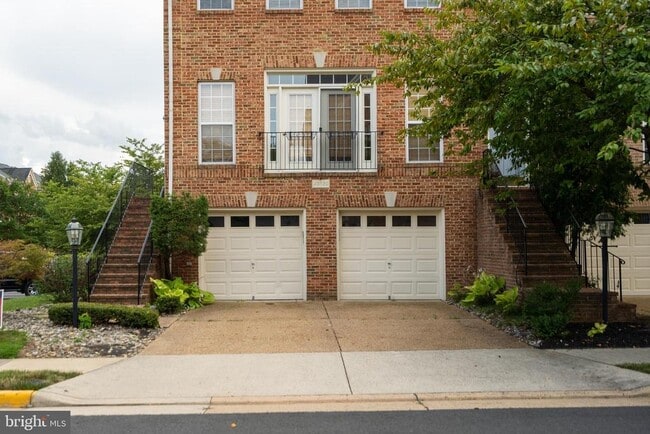 Building Photo - 43139 Royal Fern Terrace