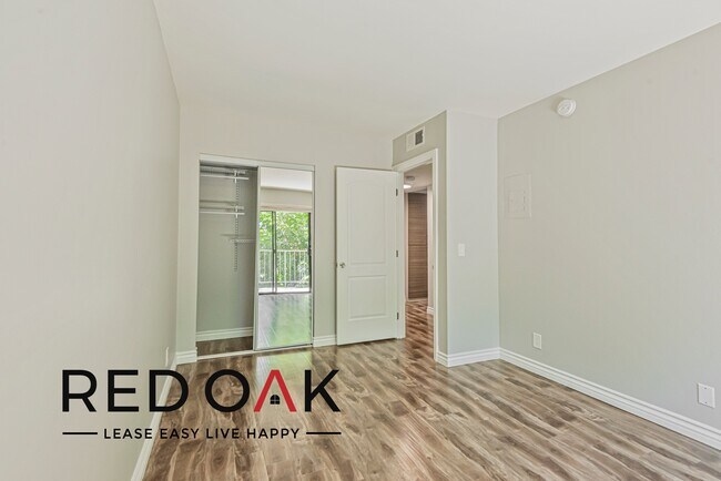 Building Photo - Sun-Drenched One Bedroom with a Private Ba...