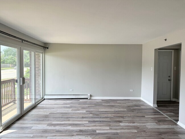 Building Photo - 8656 84th Ct