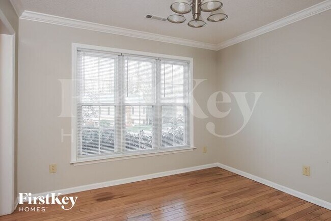 Foto del edificio - 5523 Westerborne Dr