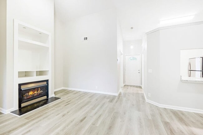 Building Photo - 610 Brentmeadow Cir