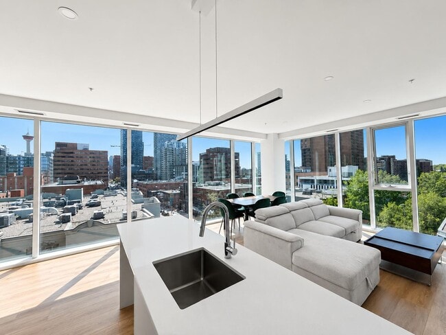 Building Photo - Joffre Place
