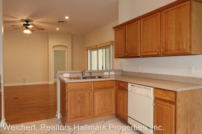 Building Photo - 3 br, 2 bath House - 1348 Golf Point Loop