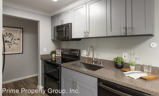 Foto del edificio - 1 br, 1 bath House - 590 El Dorado Ave #205