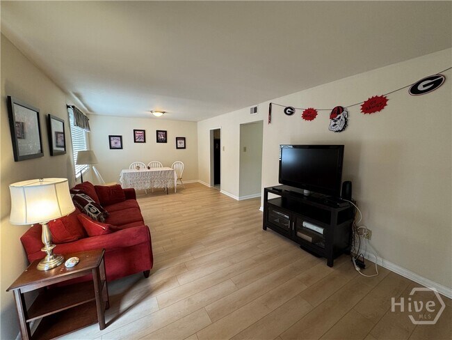 Foto del edificio - 250 Little St