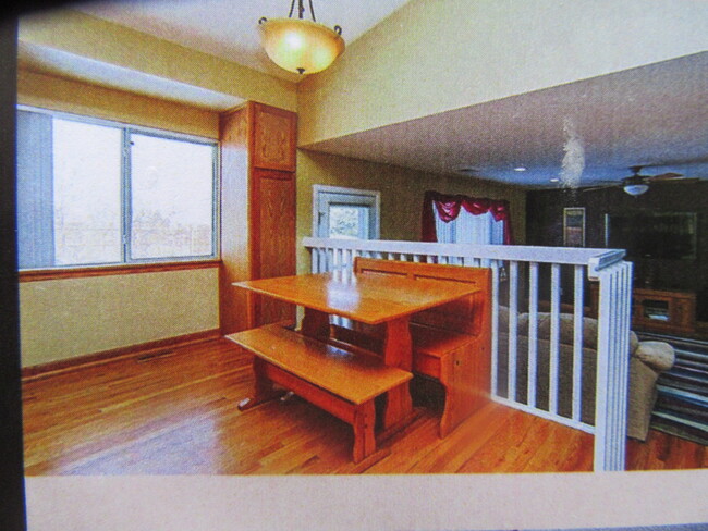 Building Photo - 17611 Hoyt Pl