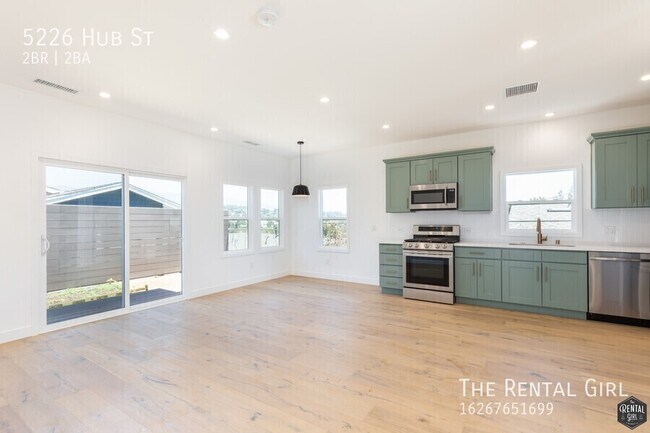 Foto del edificio - 5226 Hub St