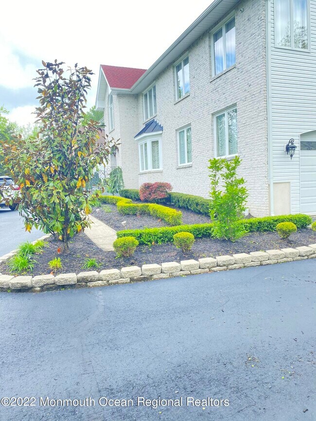 1 Wiltshire Dr, Manalapan, NJ 07726 House Rental in Manalapan, NJ