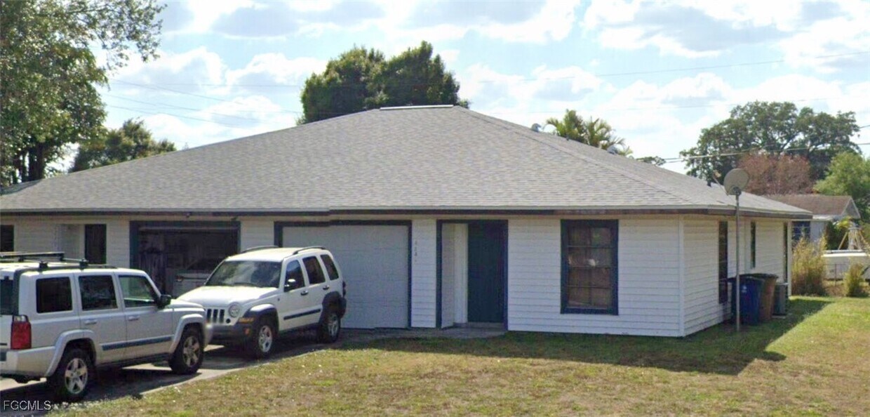 Primary Photo - 2247-2249 Violet Dr