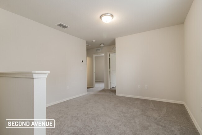 Foto del edificio - 280 Begonia Ln