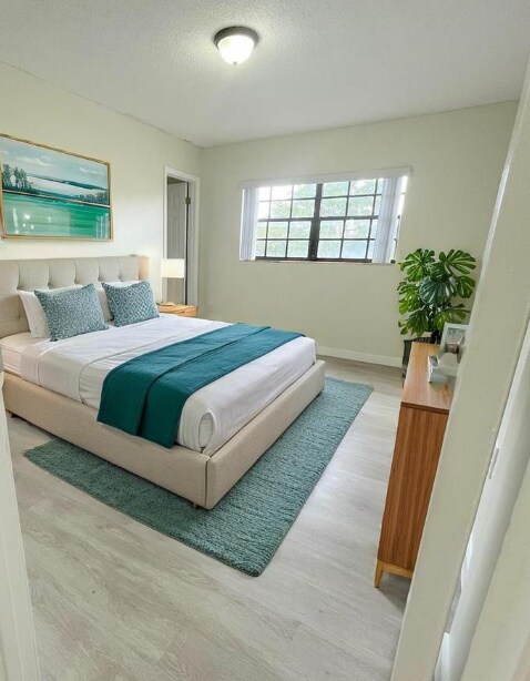 Foto del edificio - 15969 NW 64th Ave