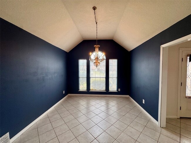 Building Photo - 303 Waterwood Dr