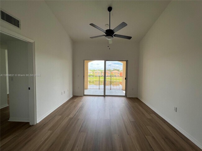Foto del edificio - 4180 San Marino Blvd