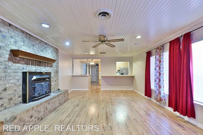 Foto del edificio - 3 br, 2 bath House - 425 Hawthorne