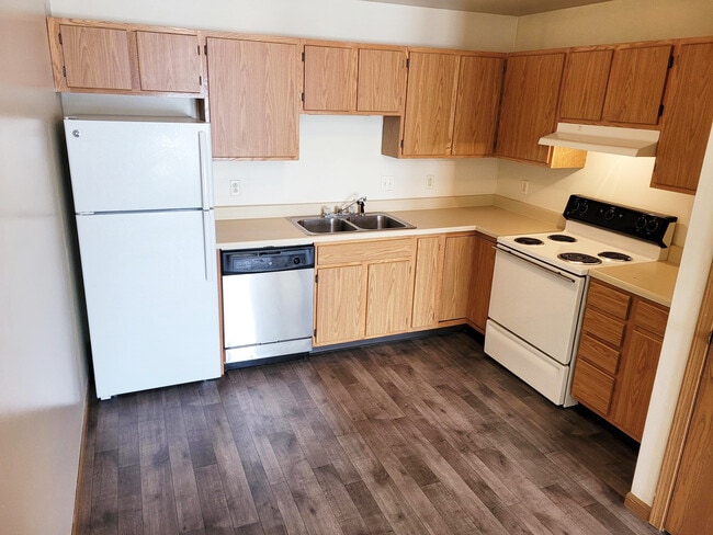 Building Photo - Kingsbury Campus Apartments