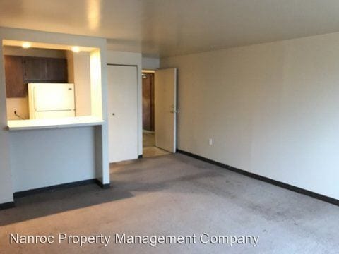 Building Photo - 613A Geneva Dr