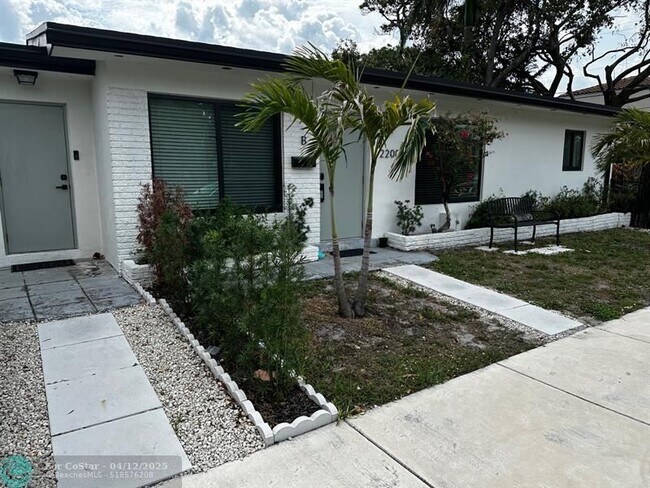 Foto del edificio - 2200 SW 3rd Ave