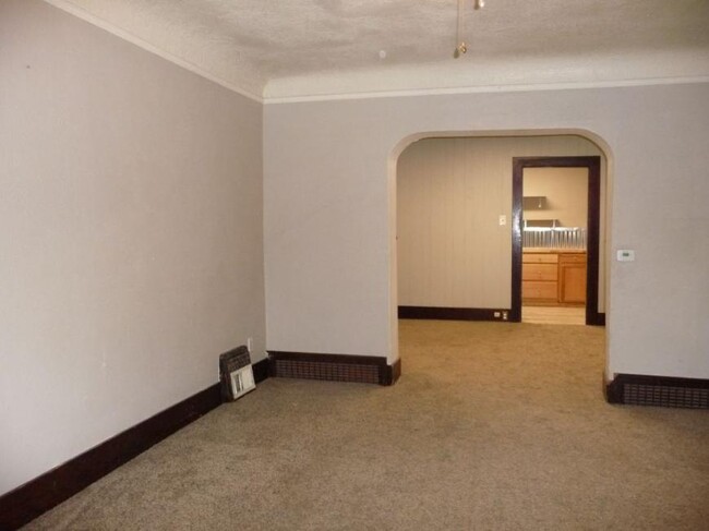 Foto del edificio - 3 bedroom in Billings MT 59101