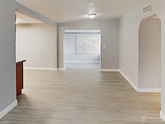 Building Photo - 117 Clifton Rd