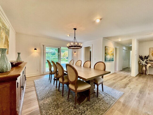 Foto del edificio - 1701 Zinfandel Ln