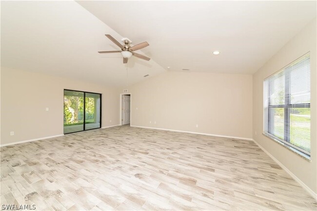 Building Photo - 8360 Bahamas Rd