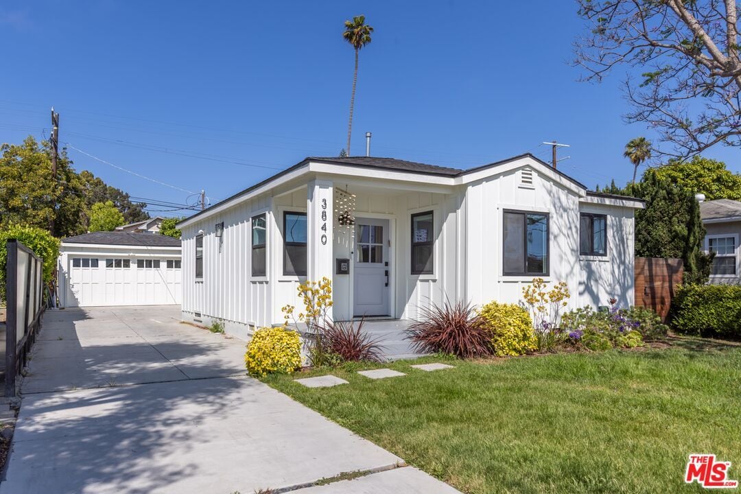 Foto principal - 3840 Lyceum Ave