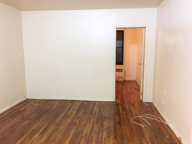 Building Photo - 145 E 18th St