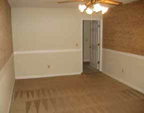Foto del edificio - 3 bedroom / 2.5 bathroom ~ Townhome in Hun...
