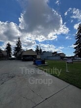 Building Photo - 1423 E Douglas Ave
