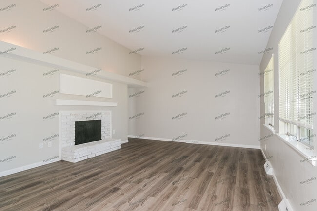 Foto del edificio - 11740 Fawnvalley Dr